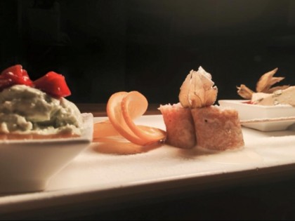 照片: Raw like sushi &amp;amp; more